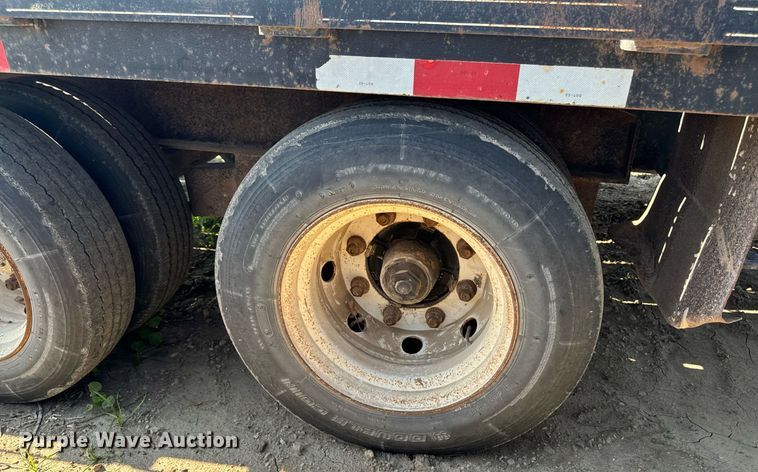 image for item EG6688 2004 Mustang Trailers BD15K30 tilt deck equipment trailer