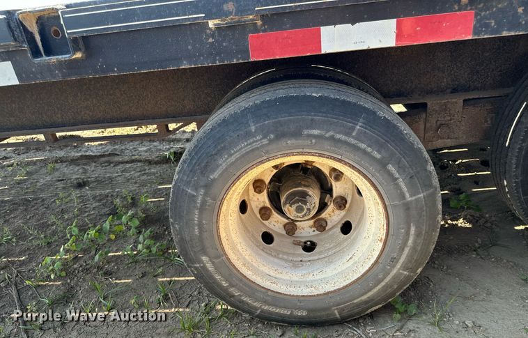 image for item EG6688 2004 Mustang Trailers BD15K30 tilt deck equipment trailer