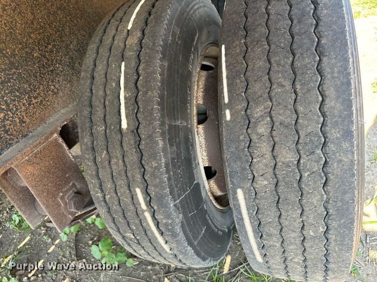 image for item EG6688 2004 Mustang Trailers BD15K30 tilt deck equipment trailer