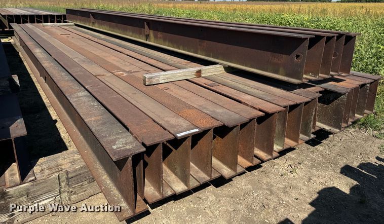image for item EG6689 Approximately 21 steel beams