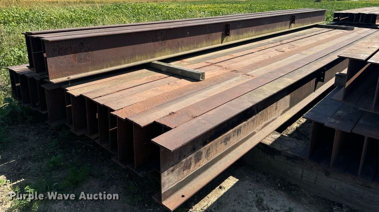 image for item EG6689 Approximately 21 steel beams