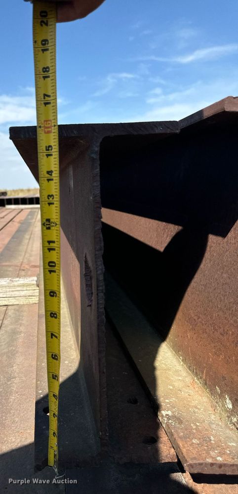 image for item EG6689 Approximately 21 steel beams