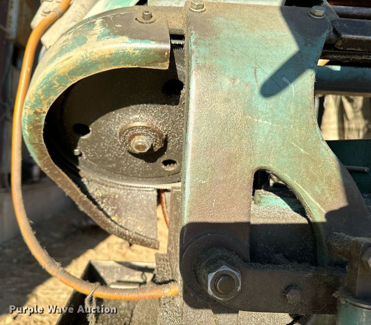 image for item EG6692 Wells 600 band saw