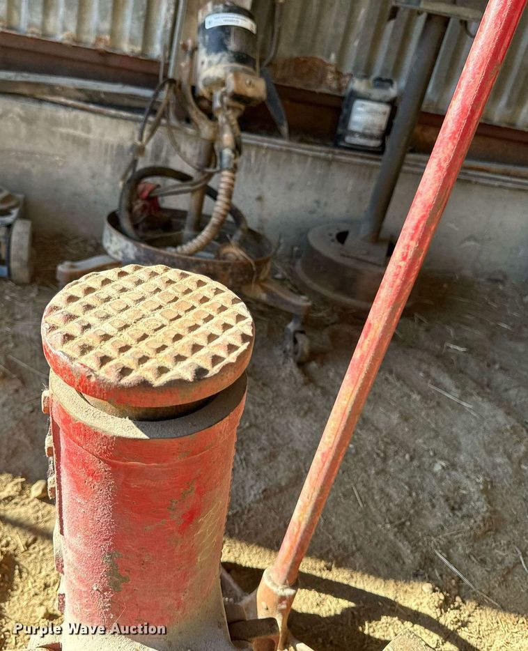 image for item EG6696 Duff 2650 jack 