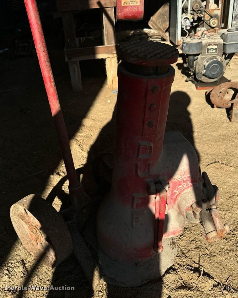 image for item EG6696 Duff 2650 jack 