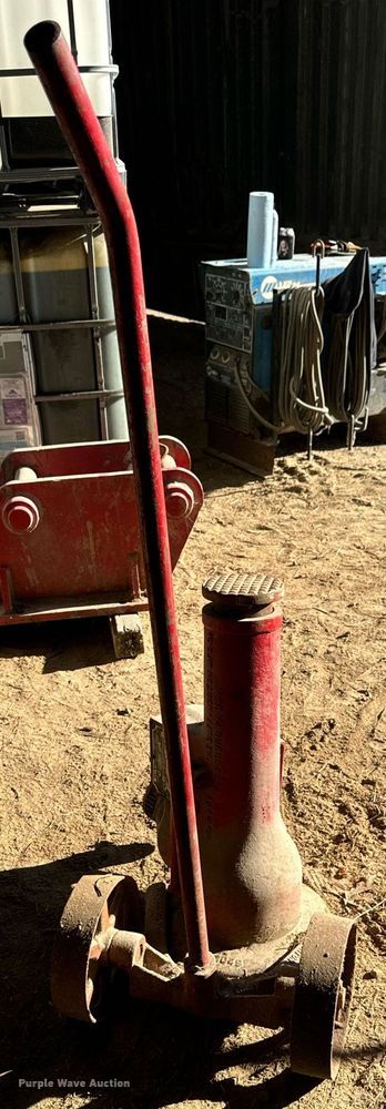 image for item EG6696 Duff 2650 jack 