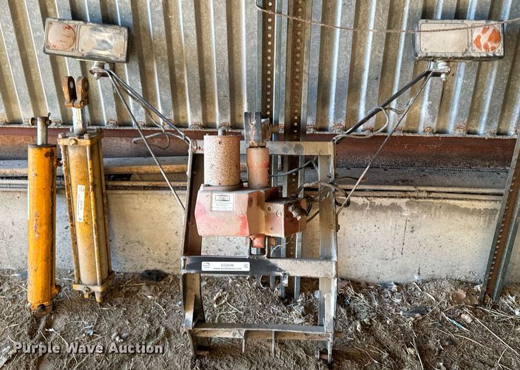 image for item EG6698 Western  Unimount plow pump