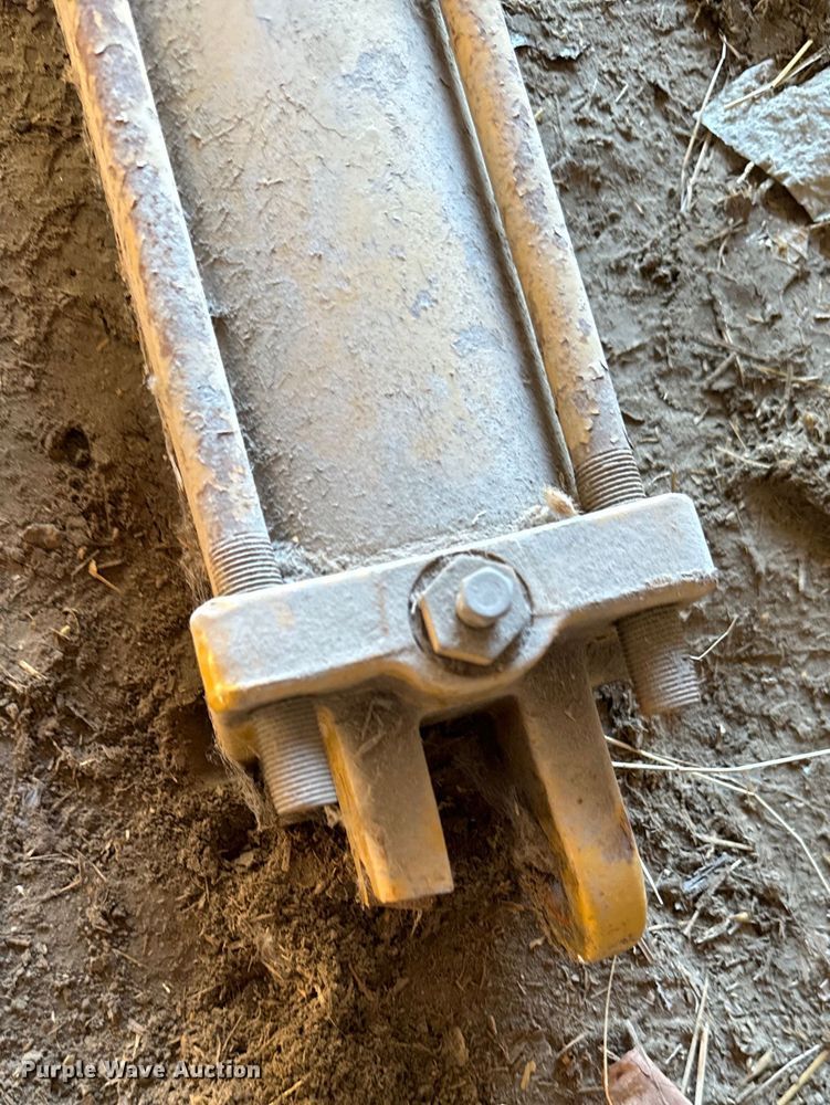 image for item EG6700 Hydraulic cylinder