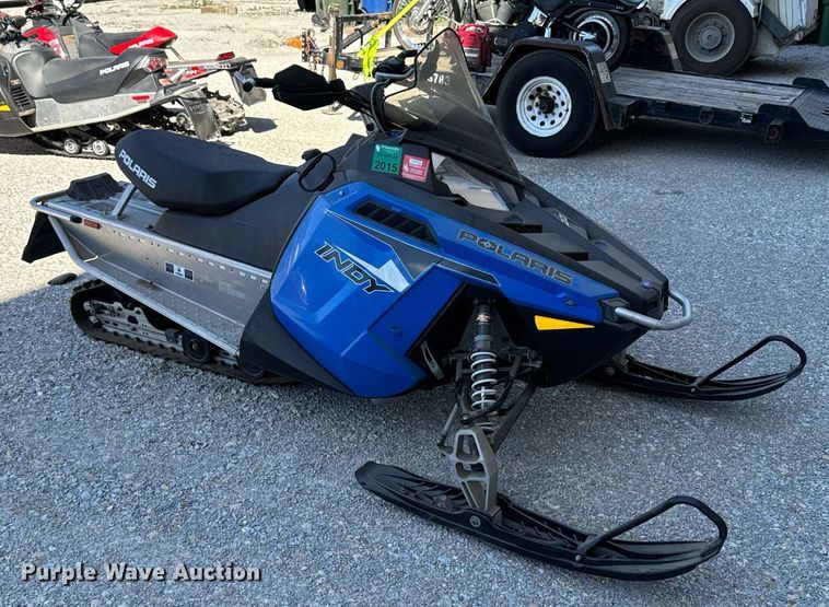 image for item EG6744 2014 Polaris Indy 600 snowmobile