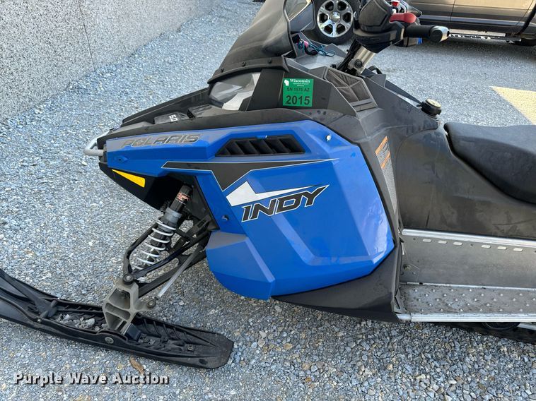 image for item EG6744 2014 Polaris Indy 600 snowmobile