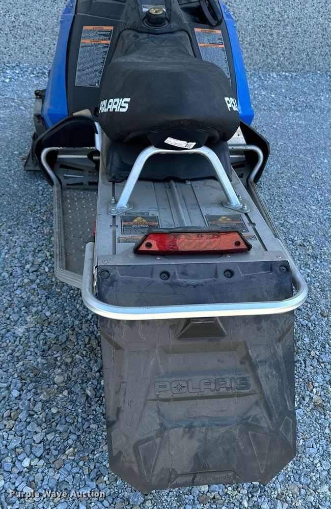 image for item EG6744 2014 Polaris Indy 600 snowmobile