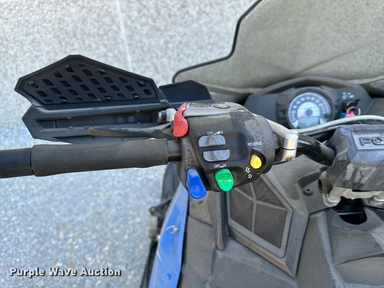 image for item EG6744 2014 Polaris Indy 600 snowmobile