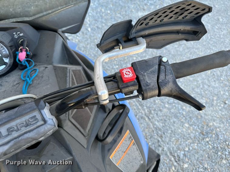 image for item EG6744 2014 Polaris Indy 600 snowmobile