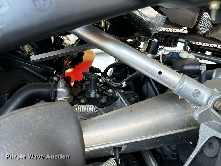 image for item EG6744 2014 Polaris Indy 600 snowmobile