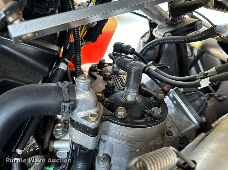 image for item EG6744 2014 Polaris Indy 600 snowmobile