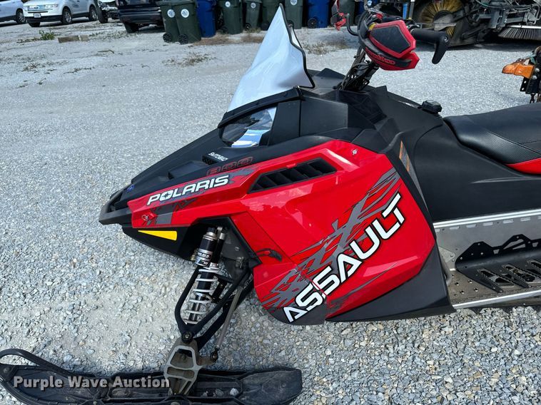 image for item EG6746 2014 Polaris Assault 800 snowmobile