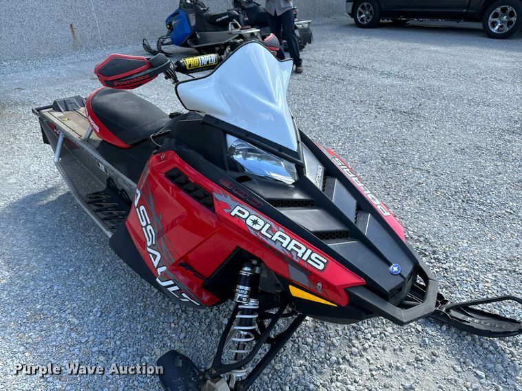 image for item EG6746 2014 Polaris Assault 800 snowmobile