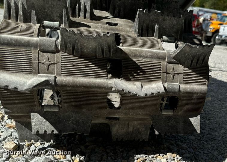 image for item EG6746 2014 Polaris Assault 800 snowmobile