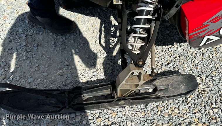 image for item EG6746 2014 Polaris Assault 800 snowmobile