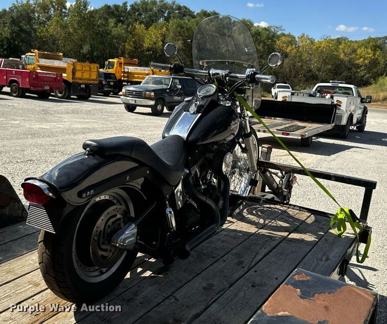 image for item EG6747 2000 Harley-Davidson FXSTB Night Train motorcycle