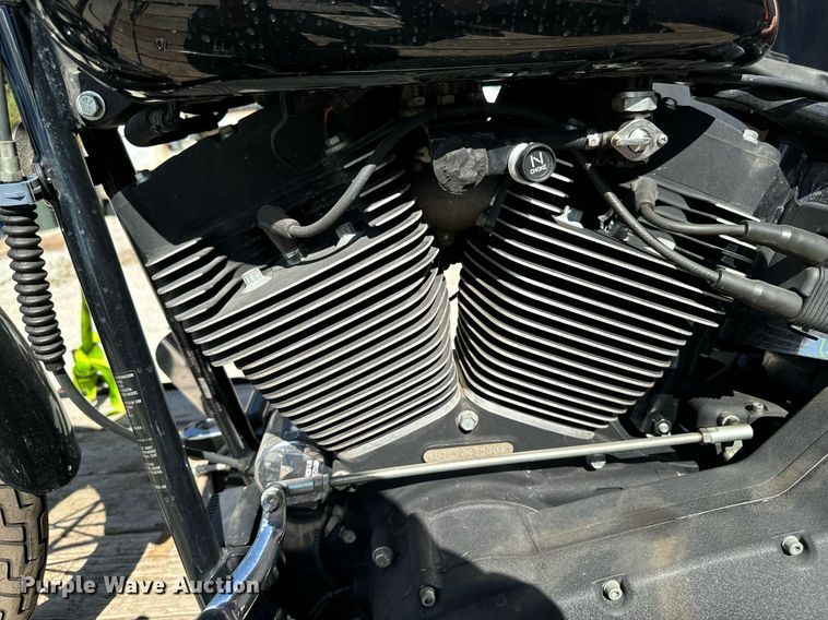 image for item EG6747 2000 Harley-Davidson FXSTB Night Train motorcycle