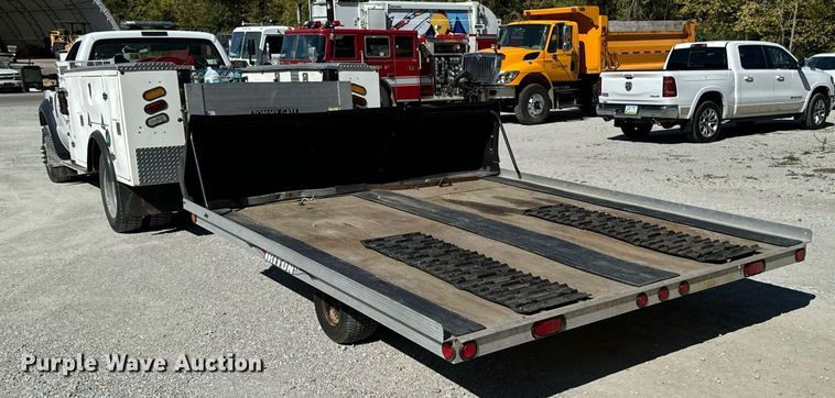 image for item EG6748 2014 Triton  XT snowmobile trailer