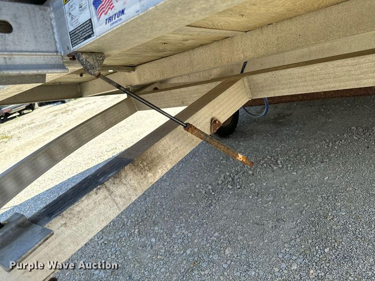 image for item EG6748 2014 Triton  XT snowmobile trailer