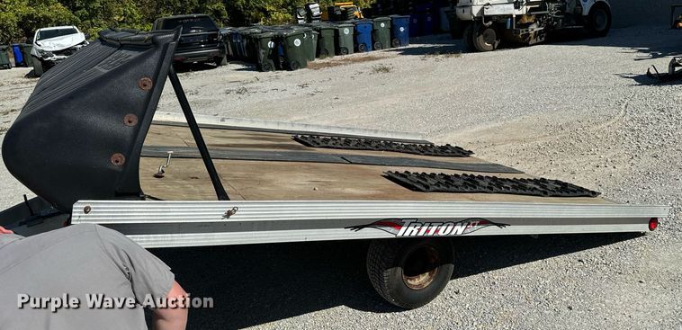image for item EG6748 2014 Triton  XT snowmobile trailer