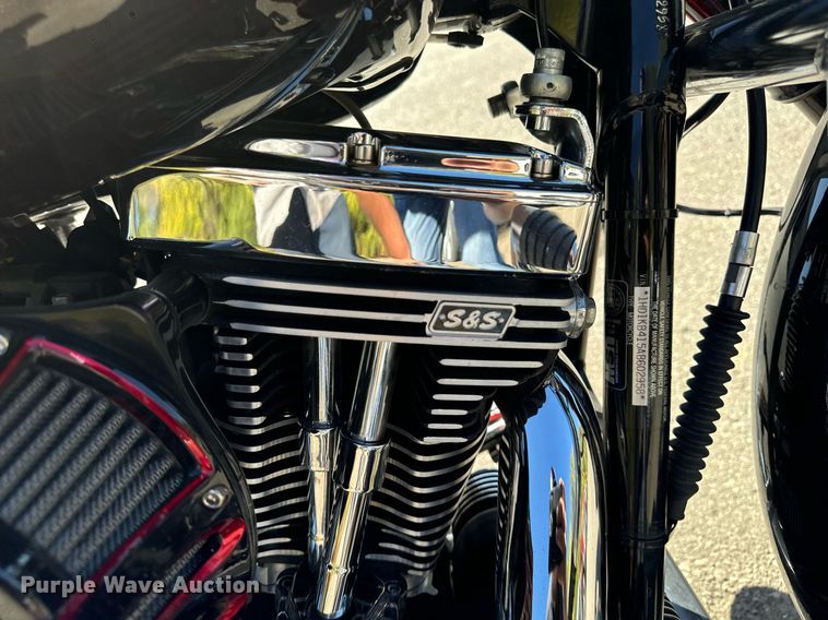 image for item EG6749 2010 Harley-Davidson FLHX DOM motorcycle