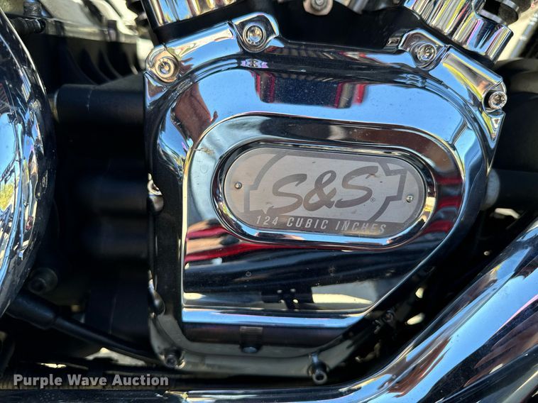 image for item EG6749 2010 Harley-Davidson FLHX DOM motorcycle