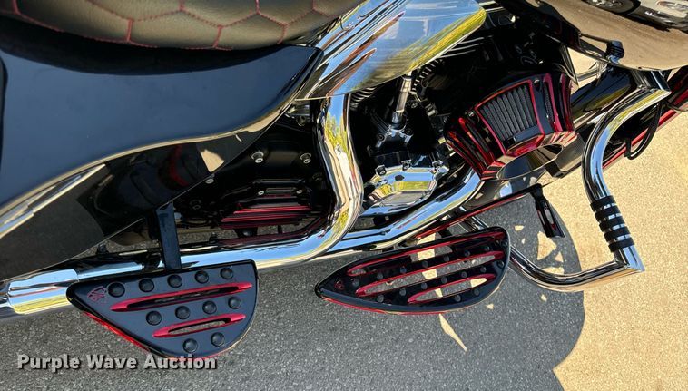 image for item EG6749 2010 Harley-Davidson FLHX DOM motorcycle