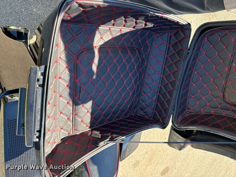 image for item EG6749 2010 Harley-Davidson FLHX DOM motorcycle