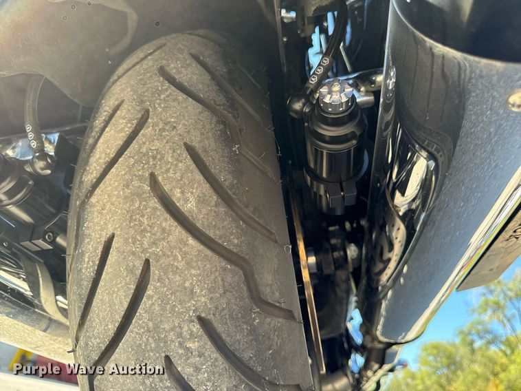 image for item EG6749 2010 Harley-Davidson FLHX DOM motorcycle