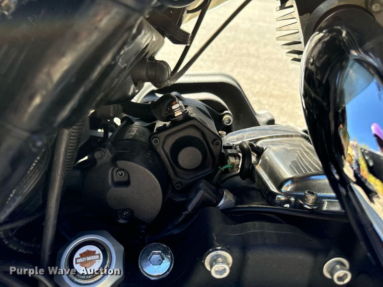 image for item EG6749 2010 Harley-Davidson FLHX DOM motorcycle