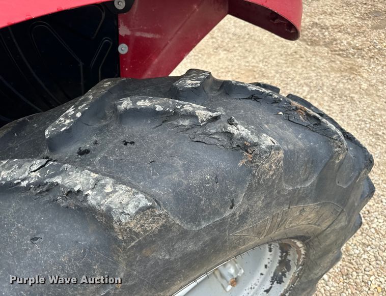 image for item EH7022 2016 Case Farmall 110C  MFWD tractor