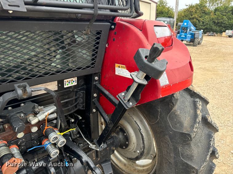 image for item EH7022 2016 Case Farmall 110C  MFWD tractor