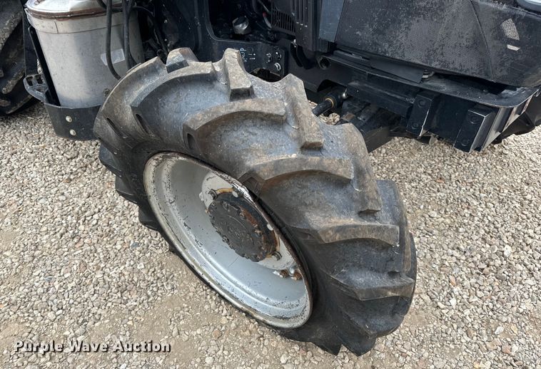 image for item EH7022 2016 Case Farmall 110C  MFWD tractor