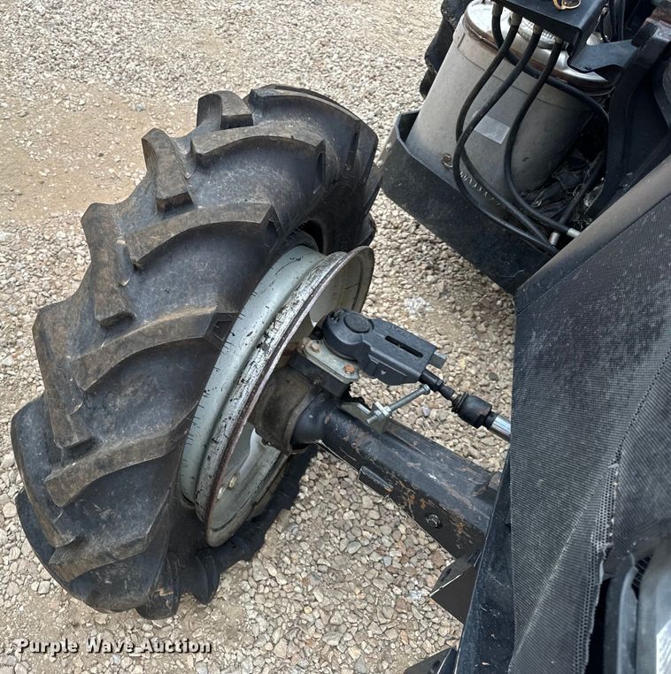 image for item EH7022 2016 Case Farmall 110C  MFWD tractor