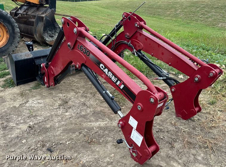 image for item EH7022 2016 Case Farmall 110C  MFWD tractor