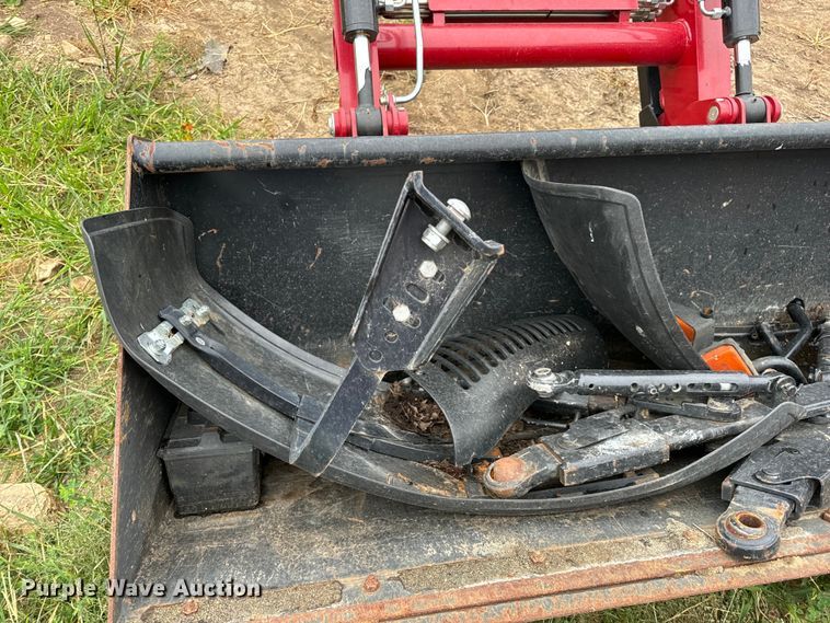 image for item EH7022 2016 Case Farmall 110C  MFWD tractor