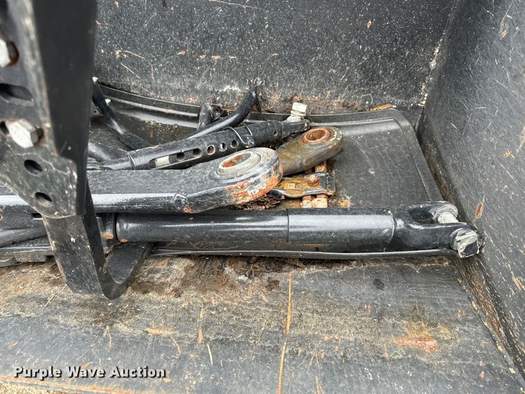 image for item EH7022 2016 Case Farmall 110C  MFWD tractor