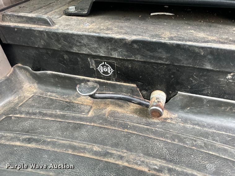 image for item EH7022 2016 Case Farmall 110C  MFWD tractor