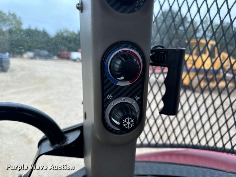 image for item EH7022 2016 Case Farmall 110C  MFWD tractor