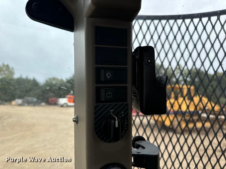 image for item EH7022 2016 Case Farmall 110C  MFWD tractor