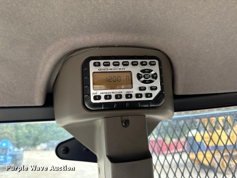 image for item EH7022 2016 Case Farmall 110C  MFWD tractor