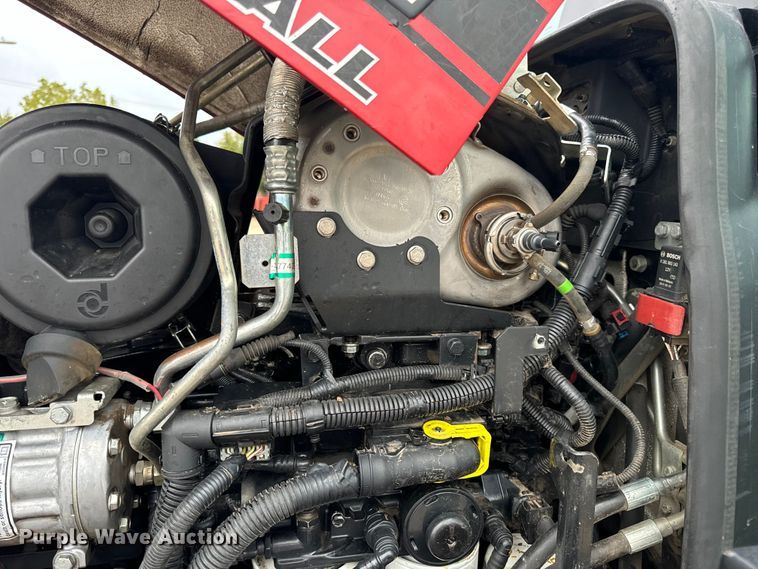 image for item EH7022 2016 Case Farmall 110C  MFWD tractor