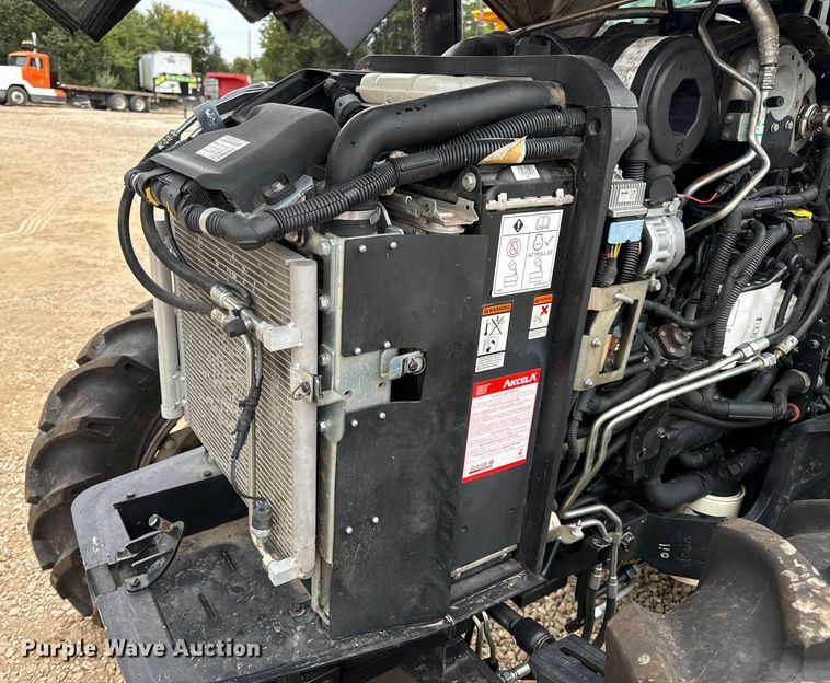 image for item EH7022 2016 Case Farmall 110C  MFWD tractor