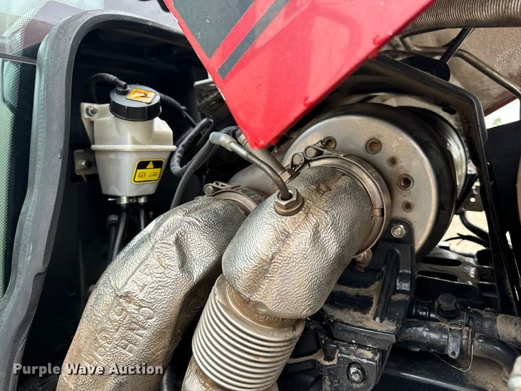 image for item EH7022 2016 Case Farmall 110C  MFWD tractor