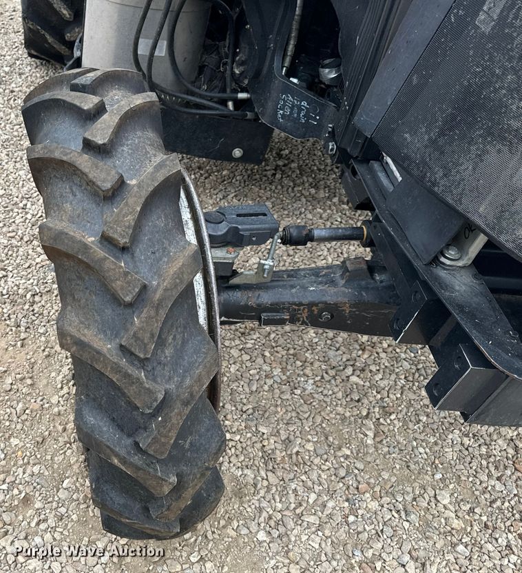 image for item EH7022 2016 Case Farmall 110C  MFWD tractor