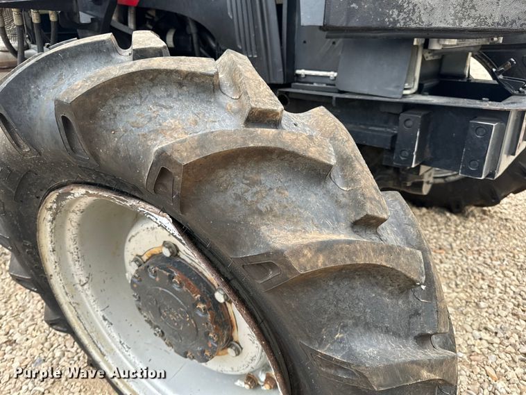 image for item EH7022 2016 Case Farmall 110C  MFWD tractor